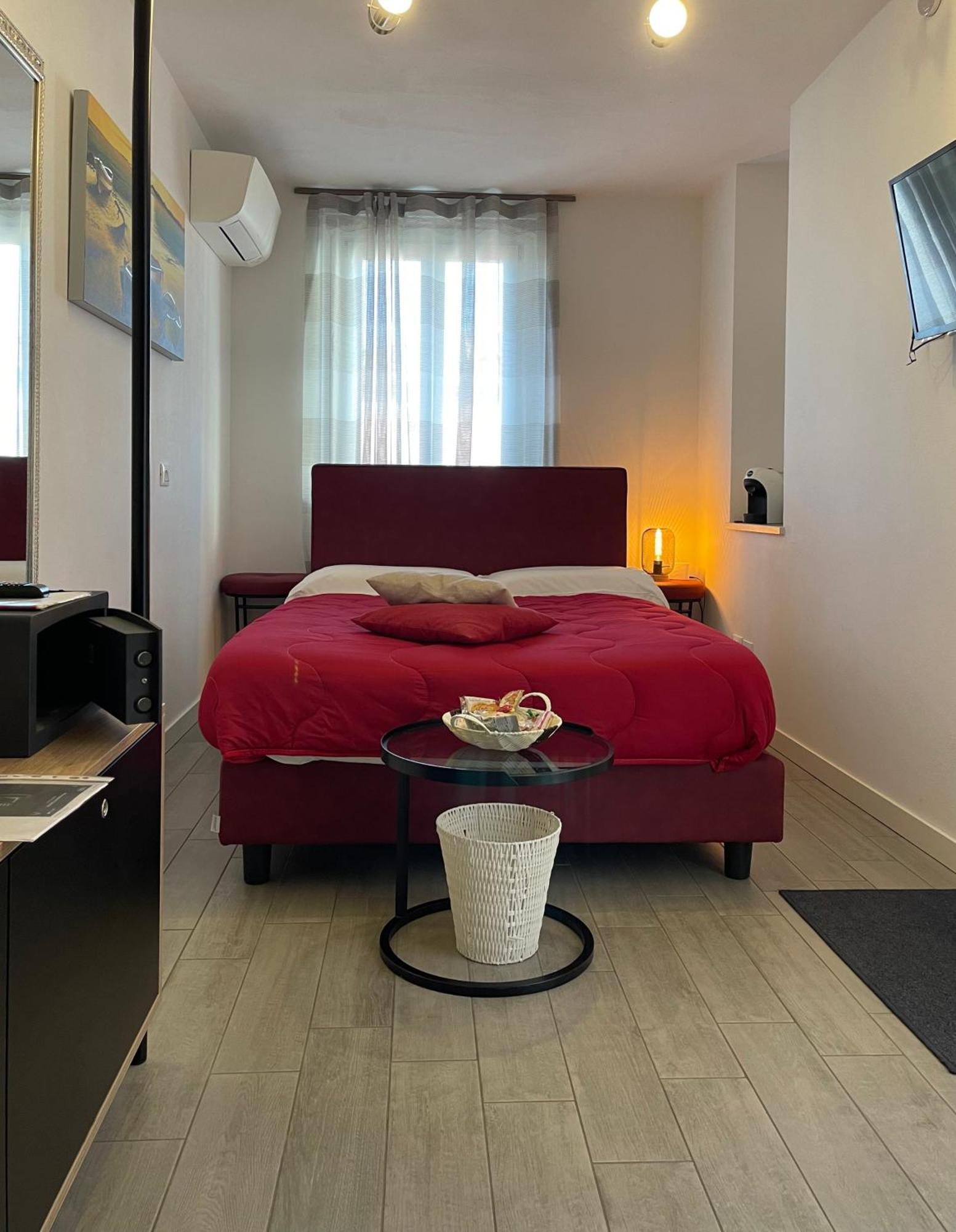 Dimora Di Charme Peschiera Del Garda Apartamento Exterior foto